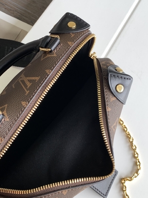 Louis Vuitton Tas Bermerek Kustom Petite Malle Souple Empreinte Monogram Coklat Hitam