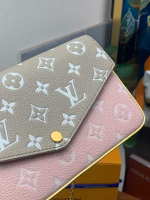 White Pochette Felicie LV Bag Spring Di The City Monogram Empreinte