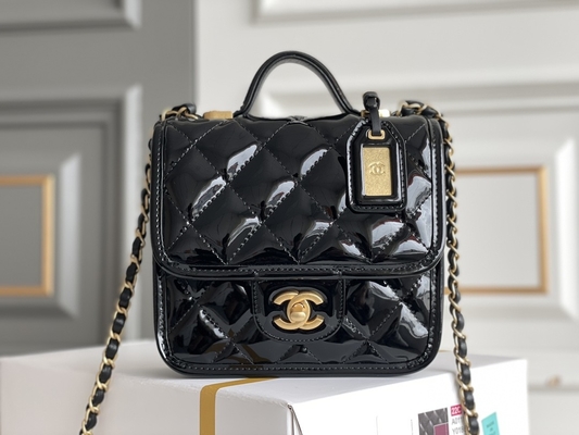 Chanel 22 Dompet Desainer Mini Mantra Hitam Rantai Emas Dengan Drop Flap