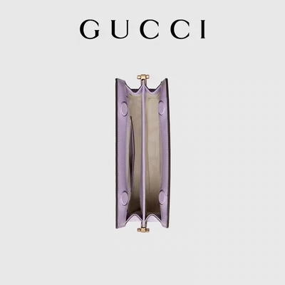 Tas Bermerek Kustom Berukuran Sedang Gucci Interlocking WOC Chain Bag